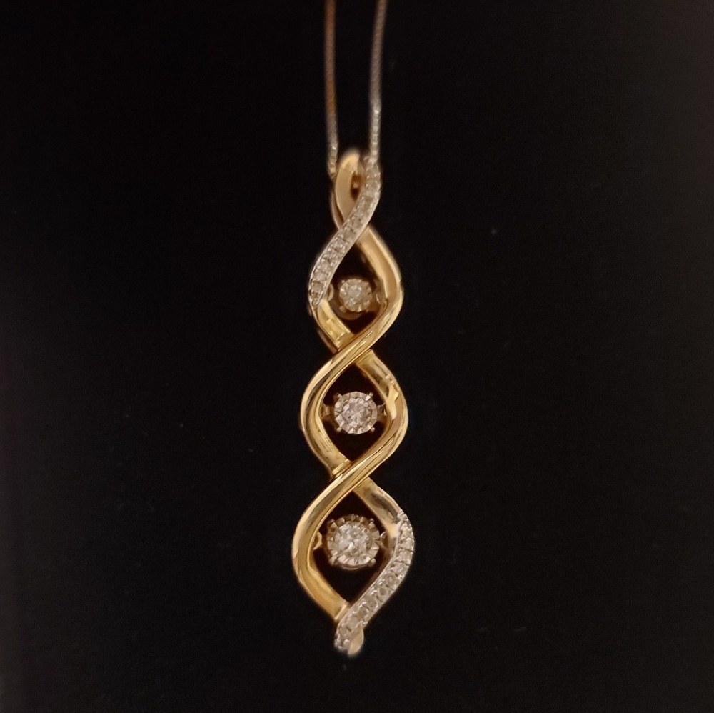 Kay Jewelers 10K YG Diamond Necklace